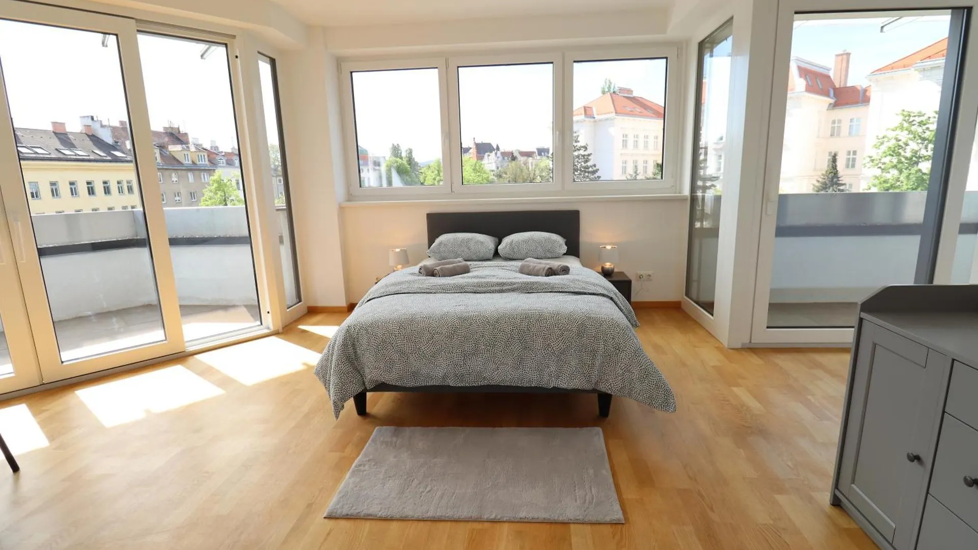 Wohnflair Mit Balkon T25 Appartement Wenen 0*,