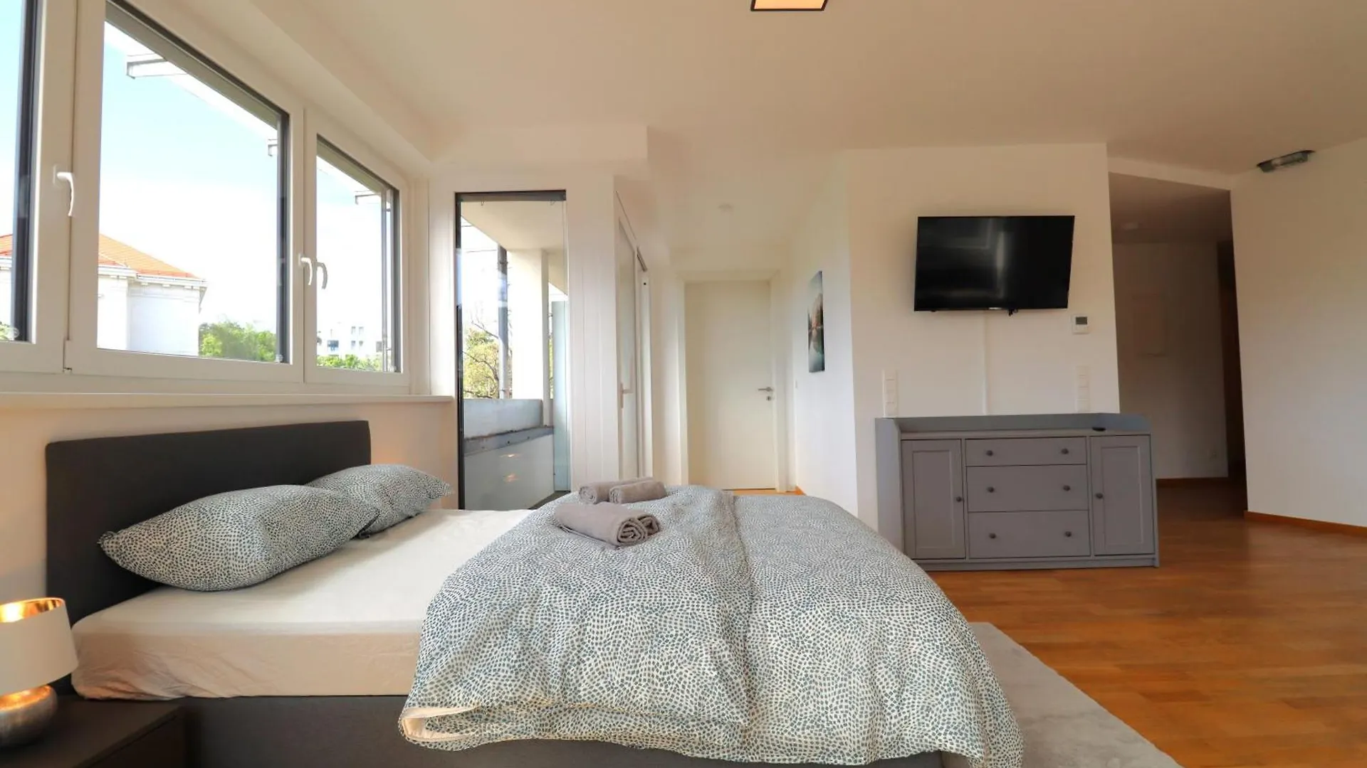 Wohnflair Mit Balkon T25 Appartement Wenen