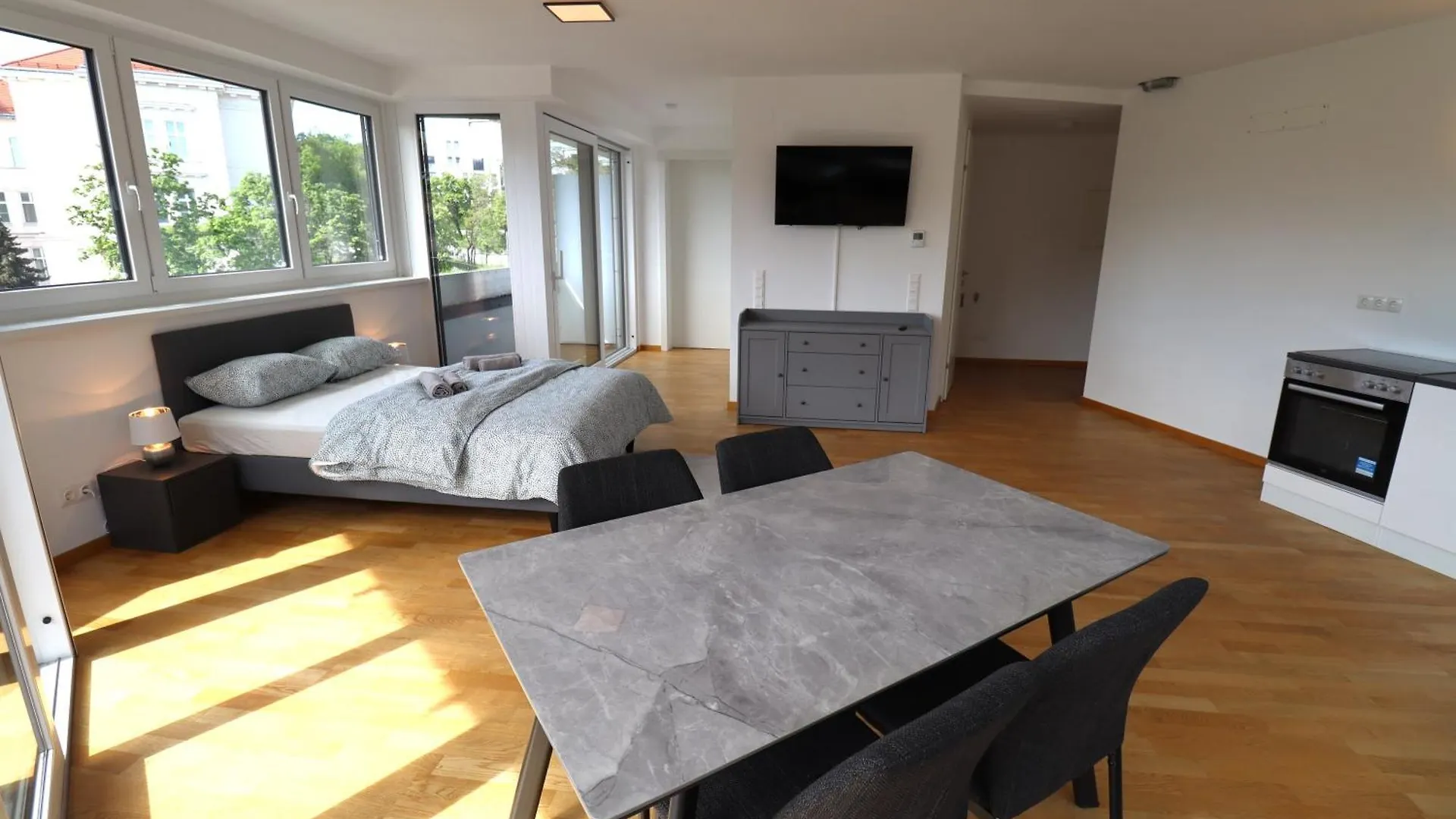 Wohnflair Mit Balkon T25 Appartement Wenen