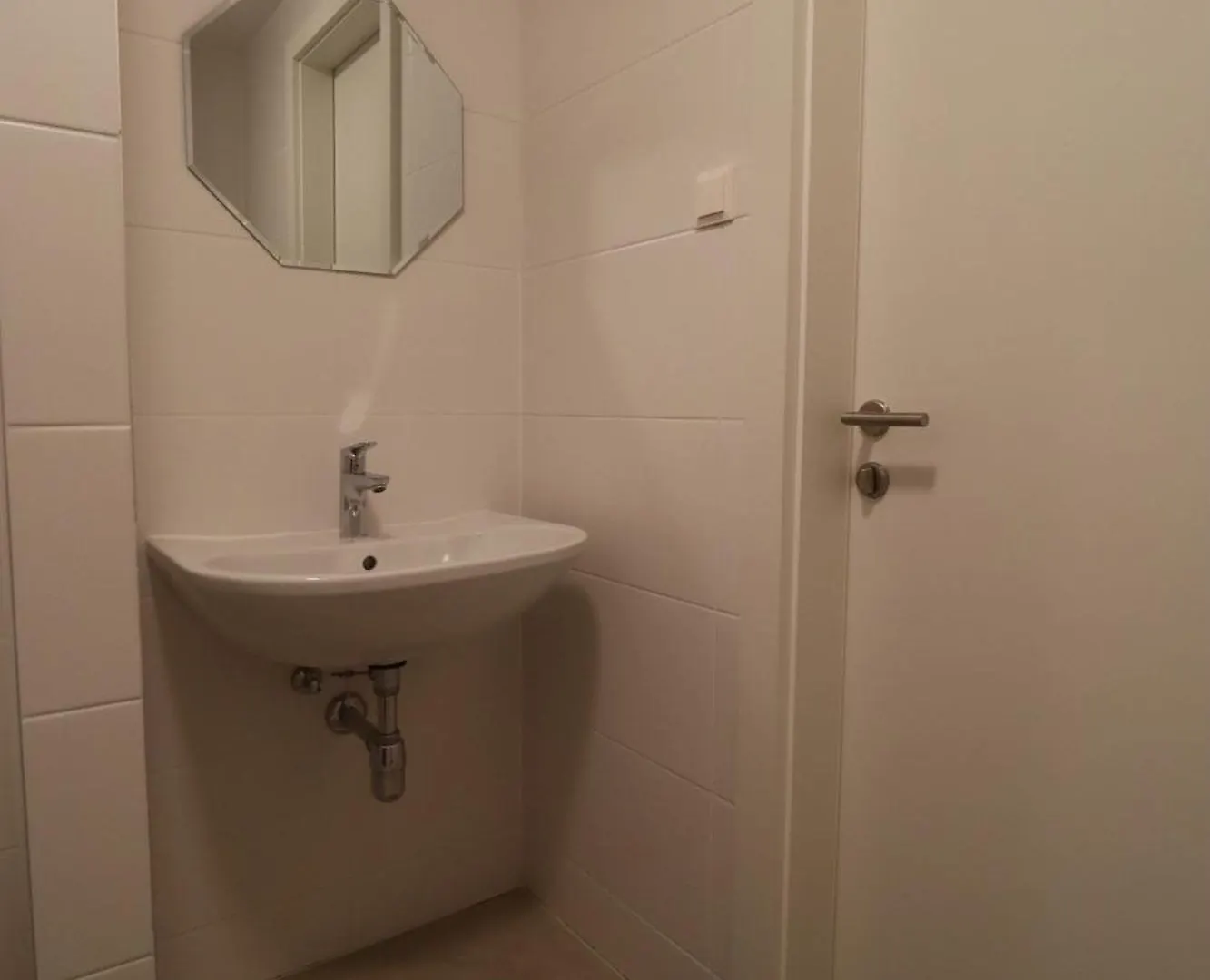 Wohnflair Mit Balkon T25 Appartement Wenen