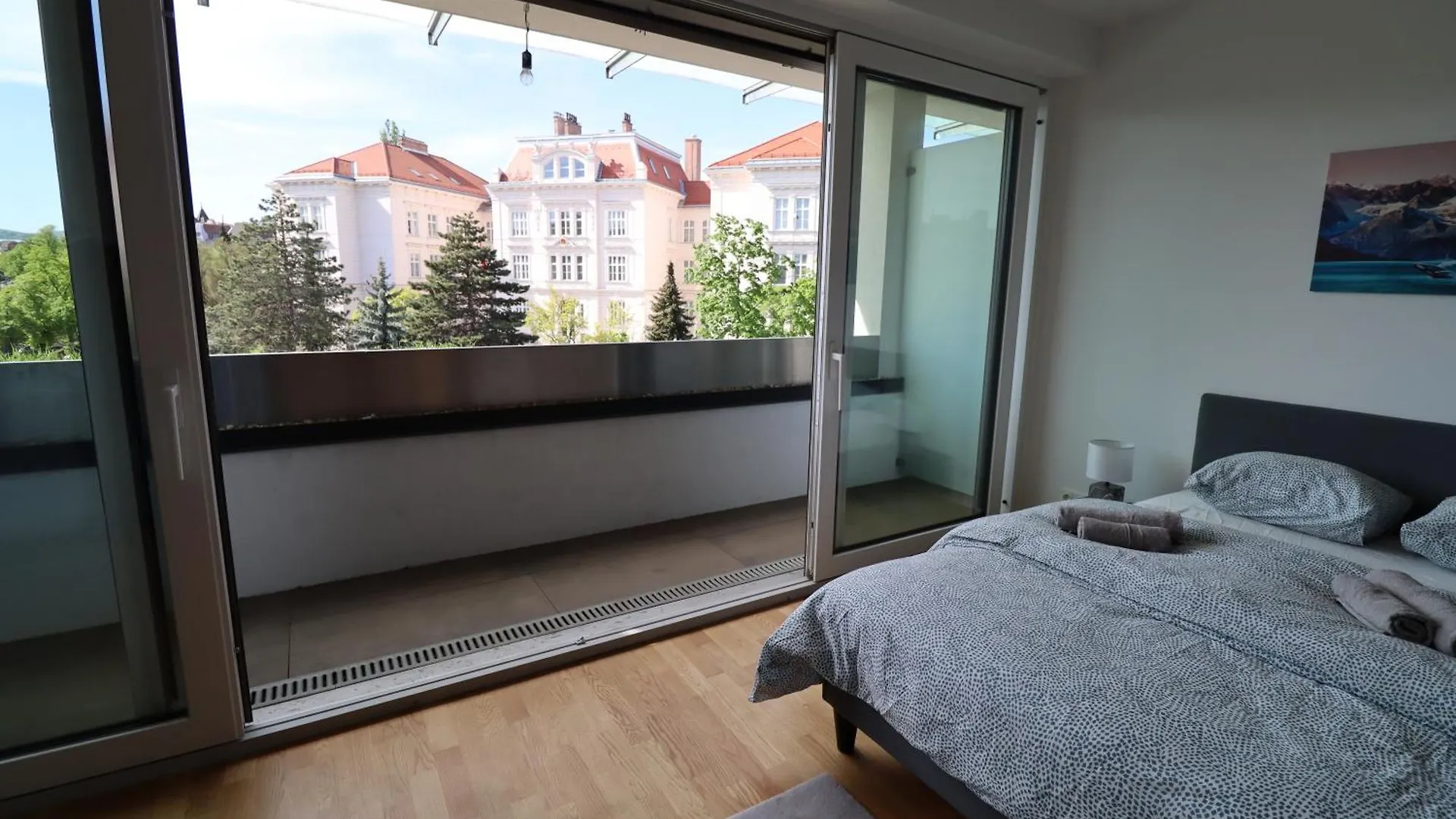 Wohnflair Mit Balkon T25 Appartement Wenen