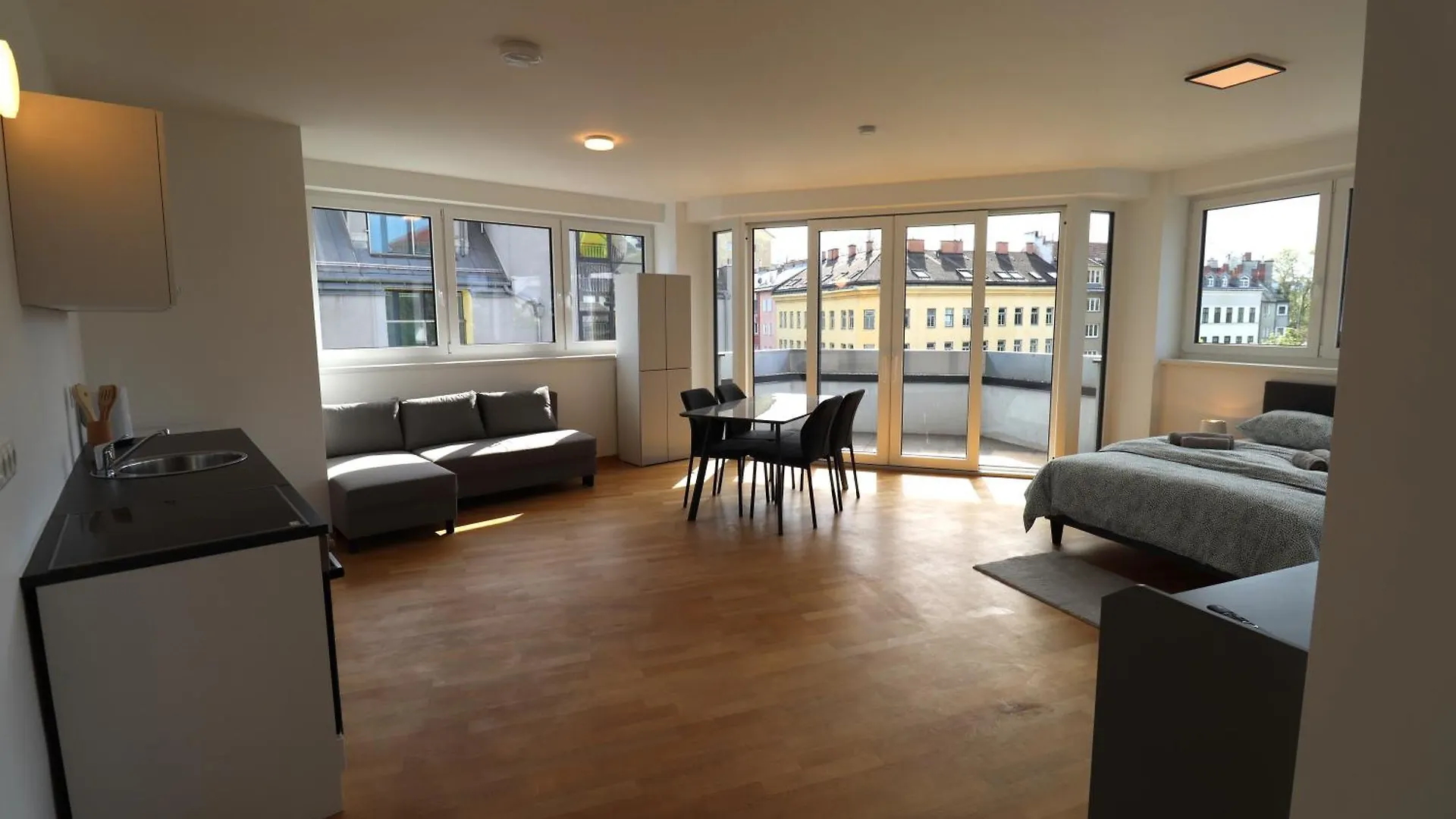 Wohnflair Mit Balkon T25 Appartement Wenen 0*,  Oostenrijk